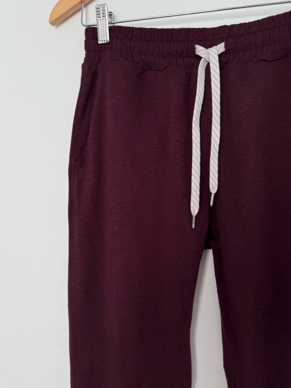 Vuori Performance Jogger - Picture 9 of 13
